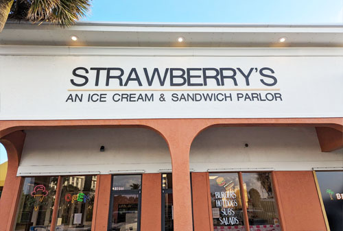 Strawberry's Ice Cream & Sandwich Restaurant Jensen Beach on Hutchinson Island