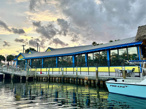 Mangia Clam Bar and Seafood Restaurant Port Salerno, Florida